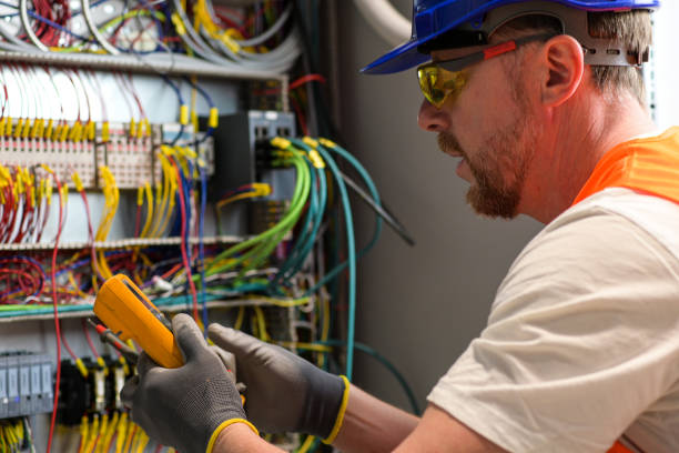 Best Affordable Emergency Electrician  in Sandy Hook, CT
